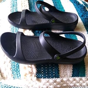 Dawgs Women's 3-Strap Sandals